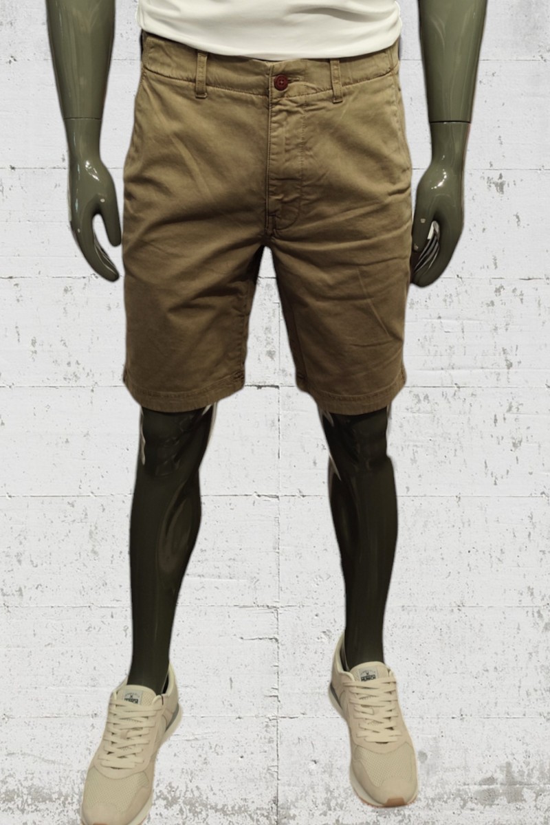  Pantalón corto color Superdry 