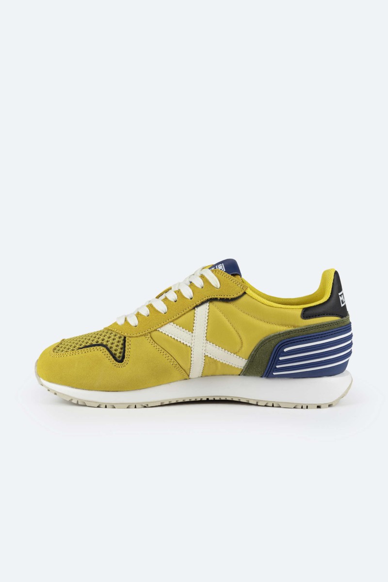 Zapatillas Munich Massana Club : combinan el diseño retro running con materiales de alta calidad y una suela antideslizante, perfectas para cualquier ocasión.  2
