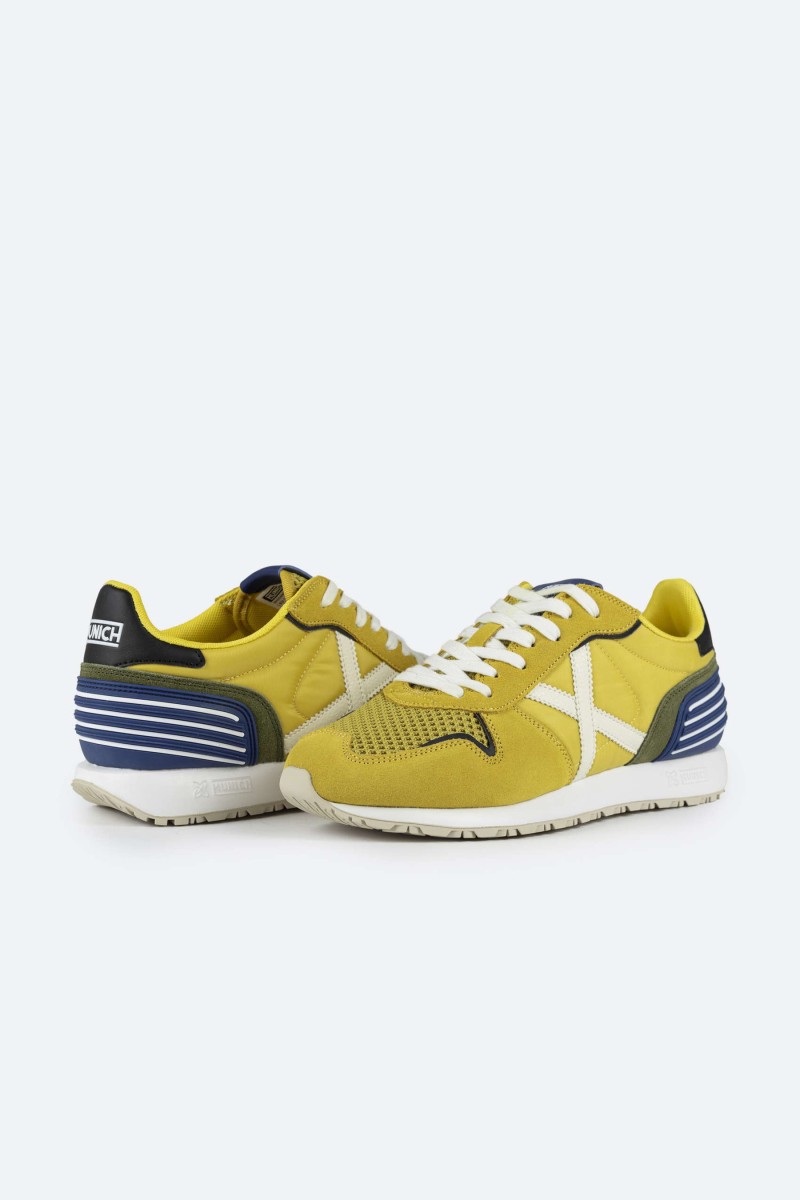 ZAPATILLAS MUNICH M30   Zapatillas Munich Massana Club : combinan el diseño retro running con materiales de alta calidad y una suela antideslizante, perfectas para cualquier ocasión.