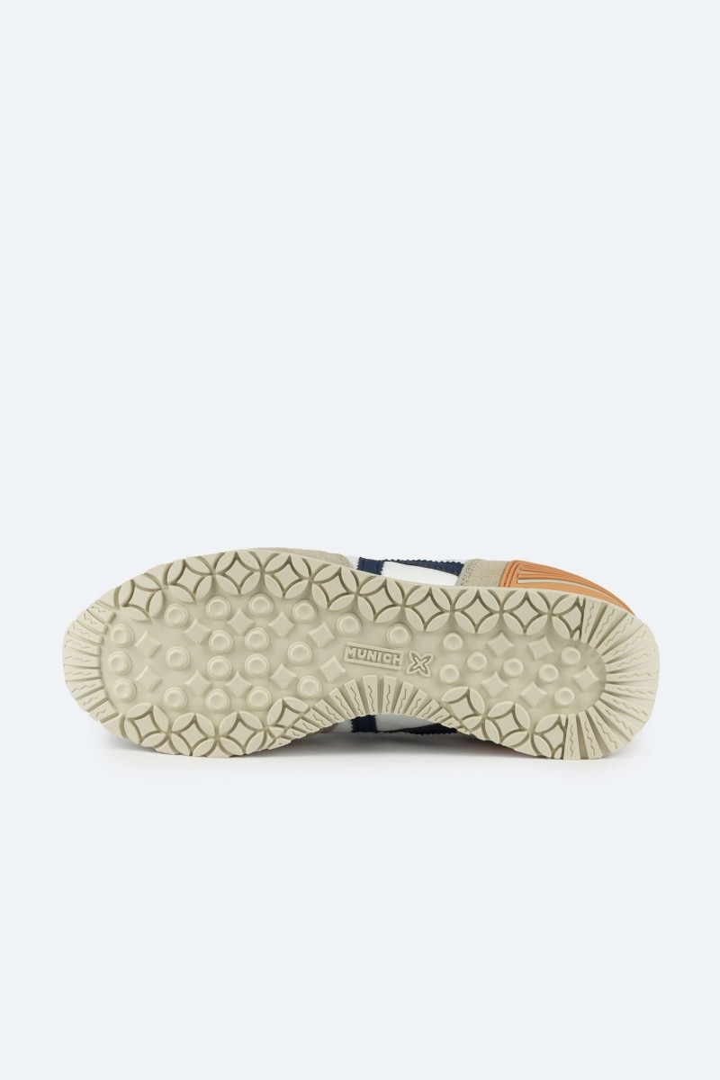   Zapatillas Munich Massana Club : combinan el diseño retro running con materiales de alta calidad y una suela antideslizante, perfectas para cualquier ocasión. 