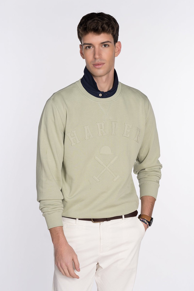   Sudadera Harper and Neyer Brooklyn Military Light : estilo limpio y elegante con bordado tonal, corte regular fit y un color neutro muy combinable. 