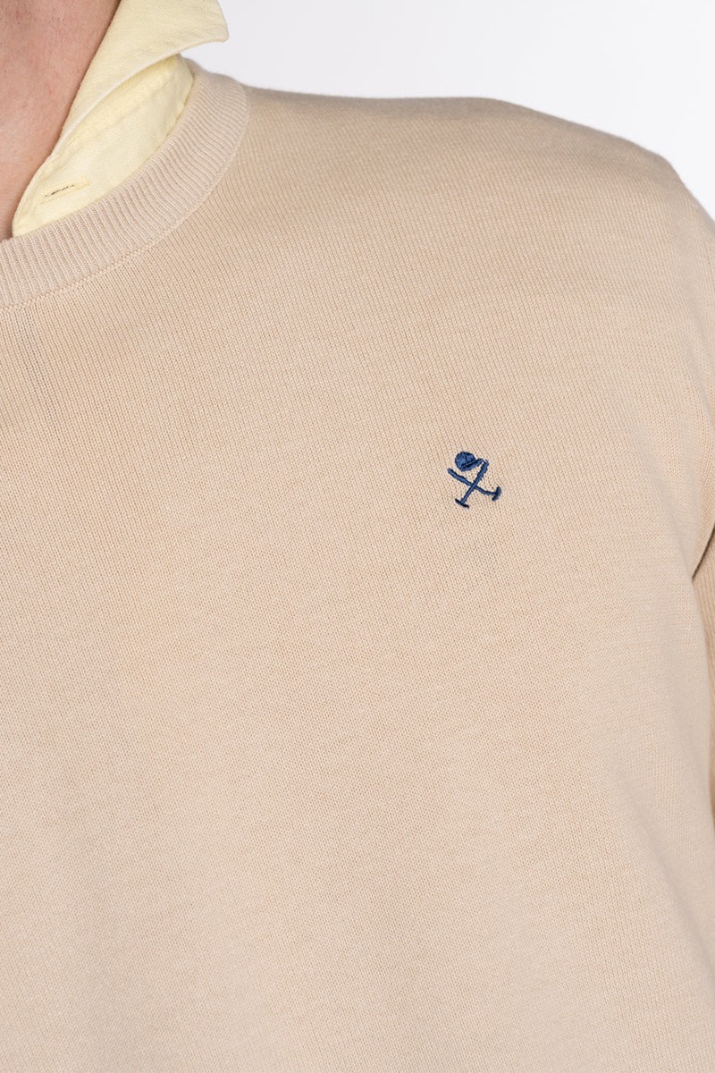   Jersey Harper and Neyer Icon R Light Camel : punto fino de algodón, cuello redondo y un diseño versátil que combina elegancia, confort y estilo diario. 