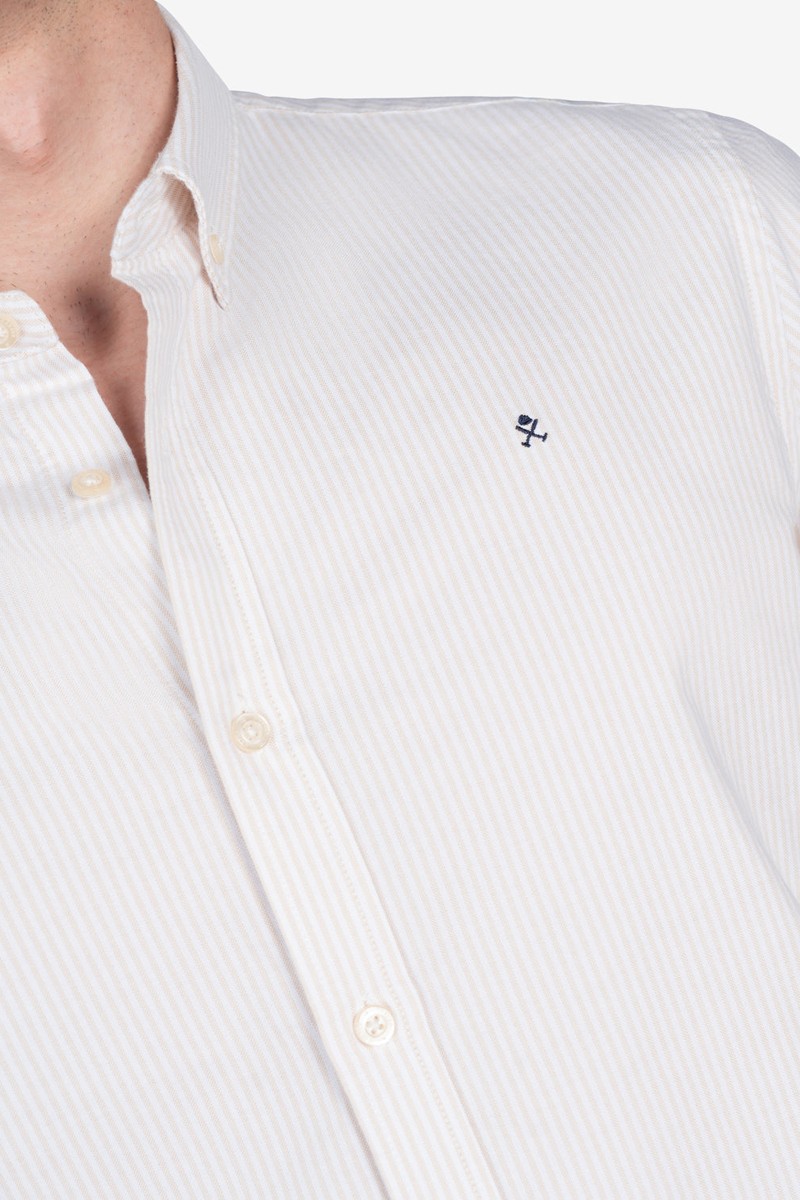   Camisa Harper and Neyer Mediterráneo Camel : algodón 100%, rayas suaves y tono neutro para un look natural, elegante y fácil de combinar. 