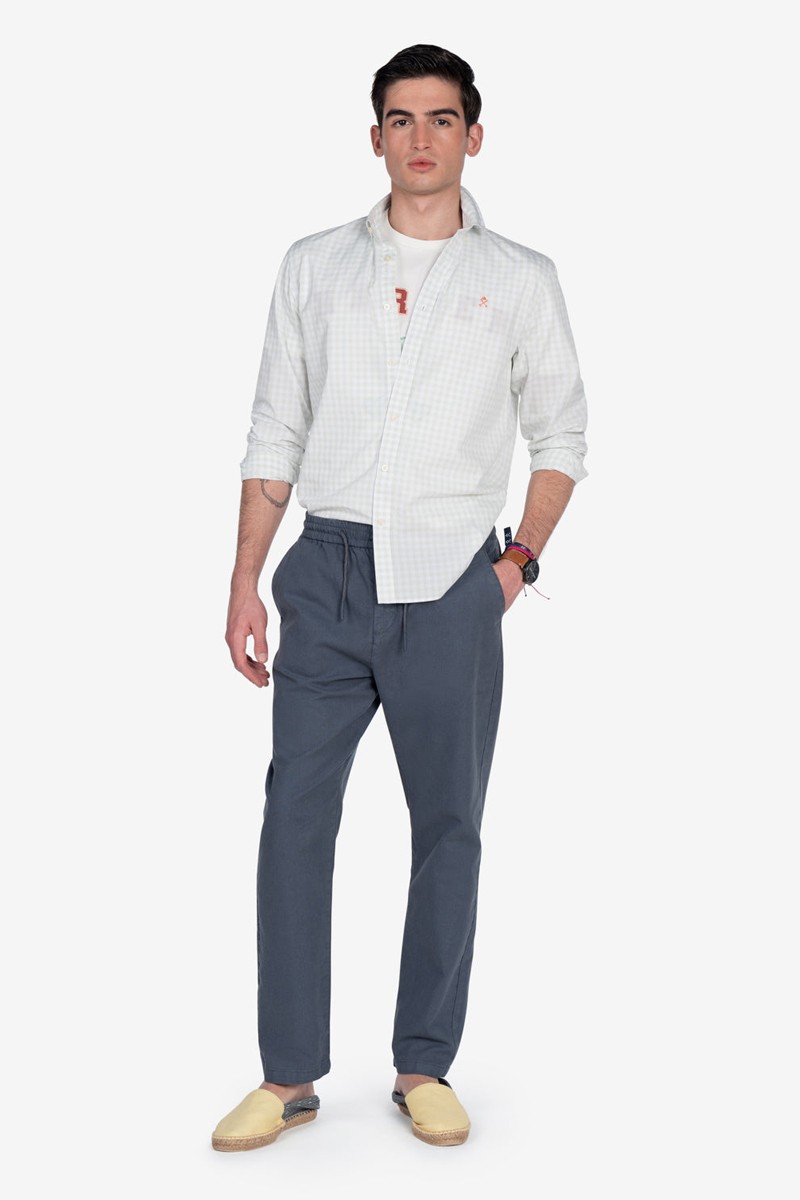   Camisa Harper and Neyer Vichy Dusty Green : estampado clásico, tejido ligero y corte regular fit para un estilo fresco y elegante en cualquier ocasión. 