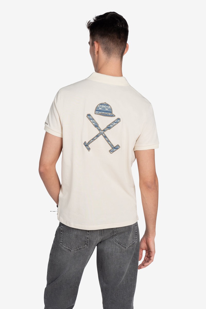   Polo Harper and Neyer Ethnic Light Camel  con detalles bordados y diseño exclusivo. Una prenda cómoda y elegante para destacar con estilo. 