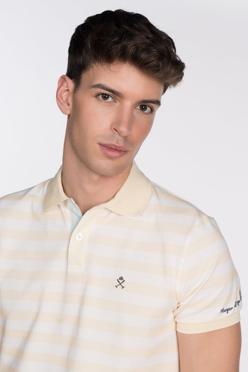POLO HARPER M26   Polo Harper and Neyer Groovy Thread Light Yellow : polo a rayas con estilo juvenil. Comodidad, frescura y diseño actual para destacar esta temporada.