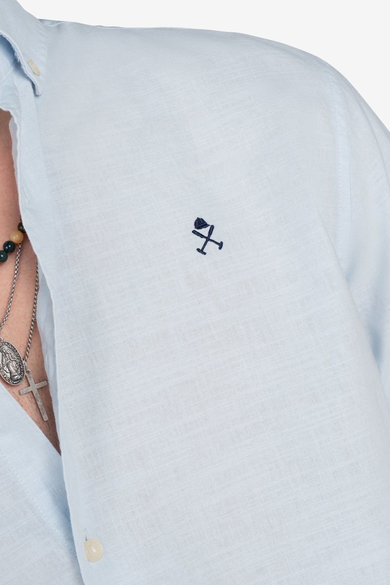 Camisa Harper and Neyer Royal Academy Sky Blue : lino 100%, cuello con botones y estilo clásico. Frescura y elegancia para cualquier ocasión.  2