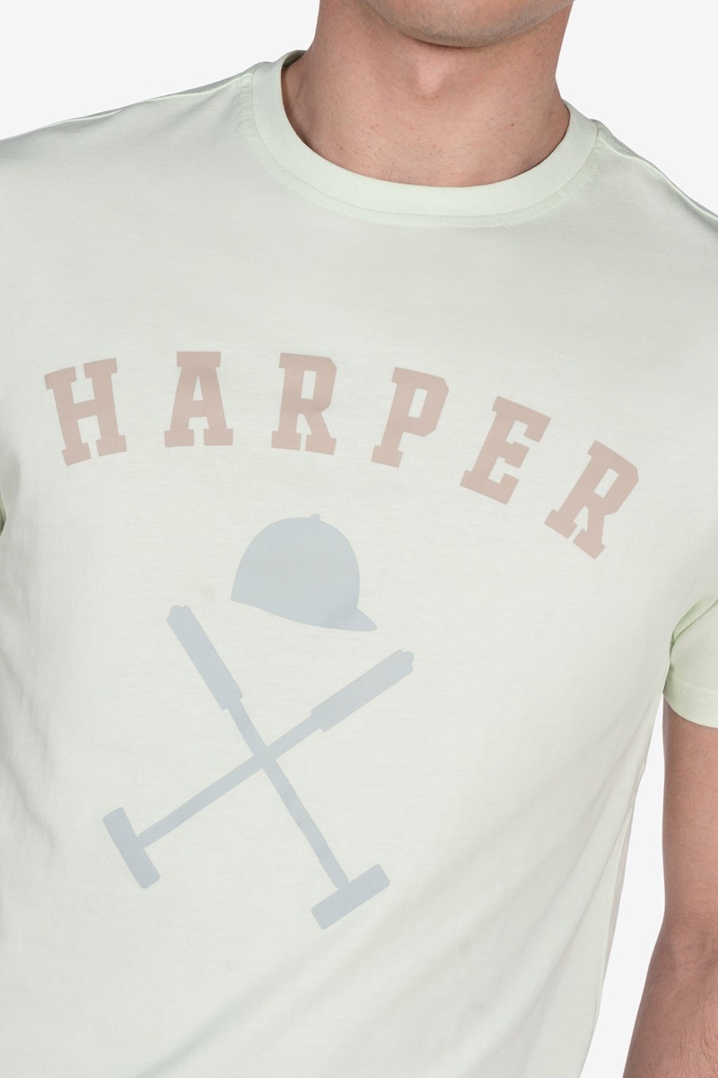   Camiseta Harper and Neyer New England Green Mint : logo a contraste, diseño cómodo y color vibrante. Frescura con estilo para el verano. 