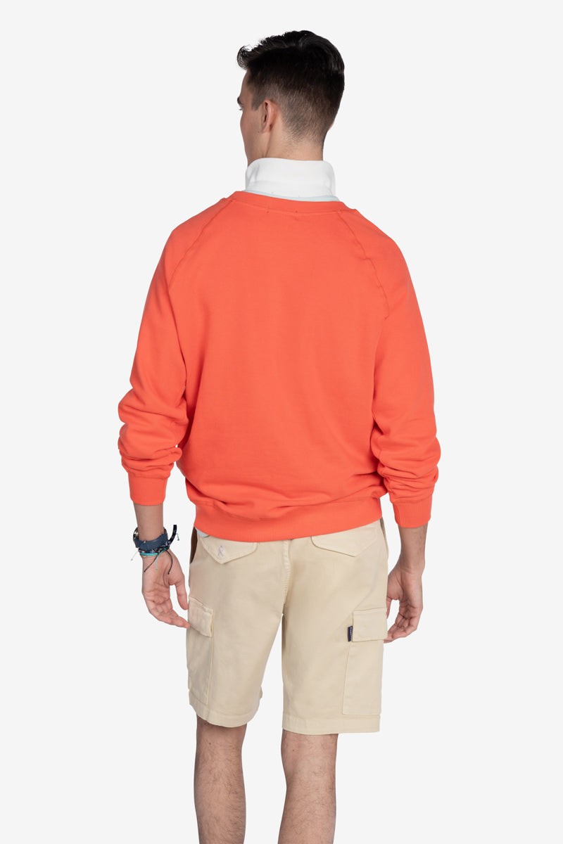   Sudadera Harper and Neyer Vermont Coral : corte regular, logo frontal y color vibrante. Un básico con personalidad propia. 