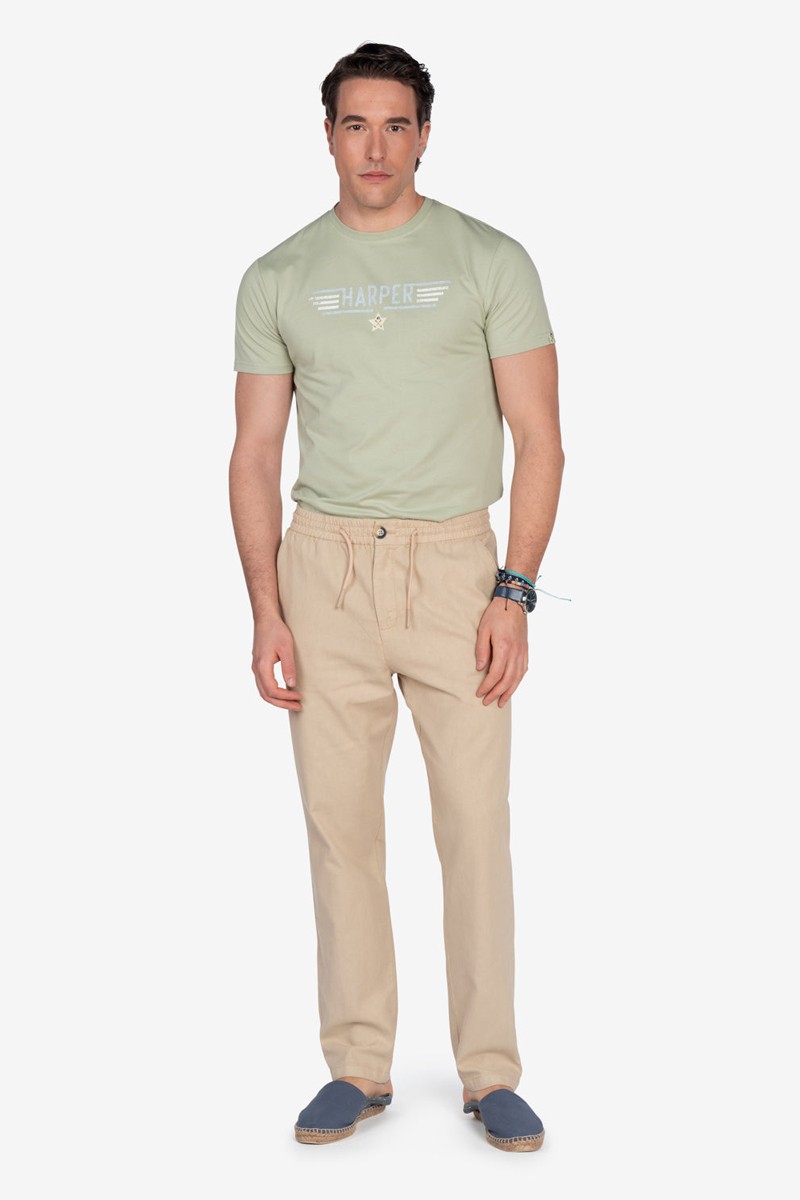   Camiseta Harper and Neyer Wingman Military Light : diseño con logo HARPER, corte cómodo y color neutro. Básico moderno para cualquier ocasión. 