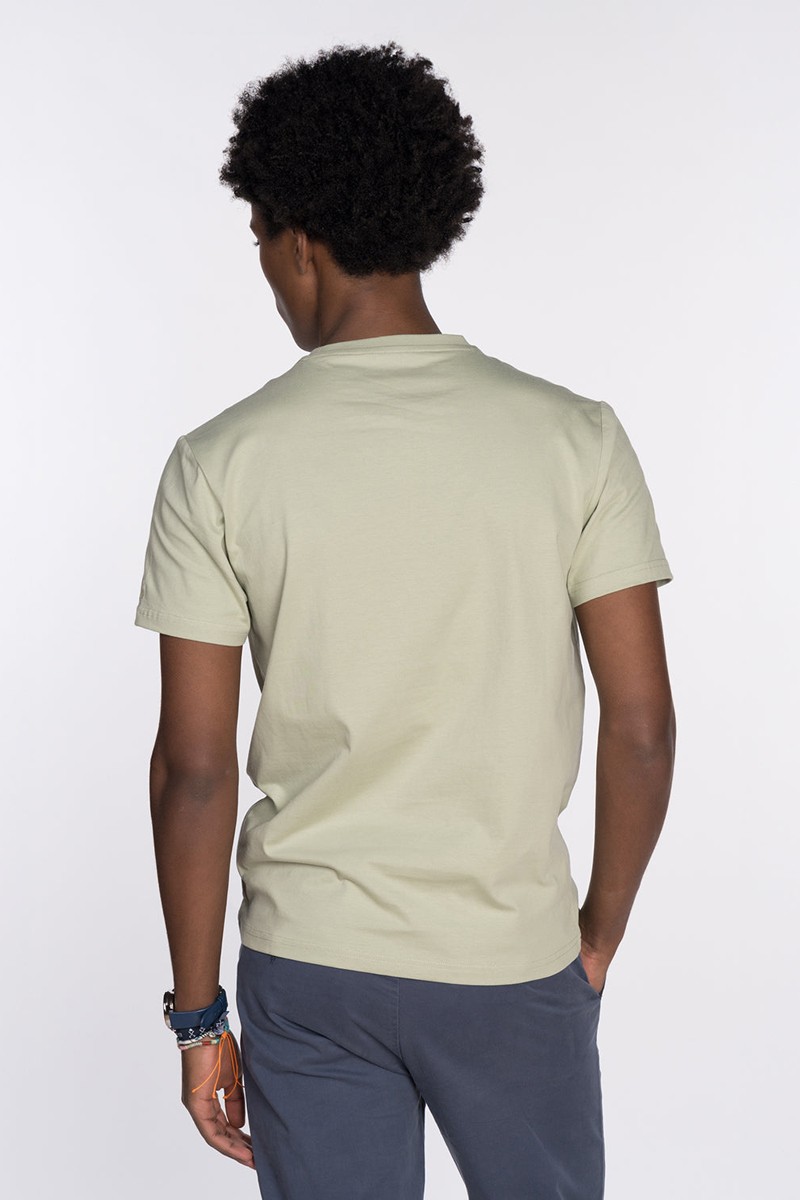   Camiseta Harper and Neyer USA Military Light : diseño gráfico en el pecho, estilo urbano y corte cómodo. Un básico con personalidad. 