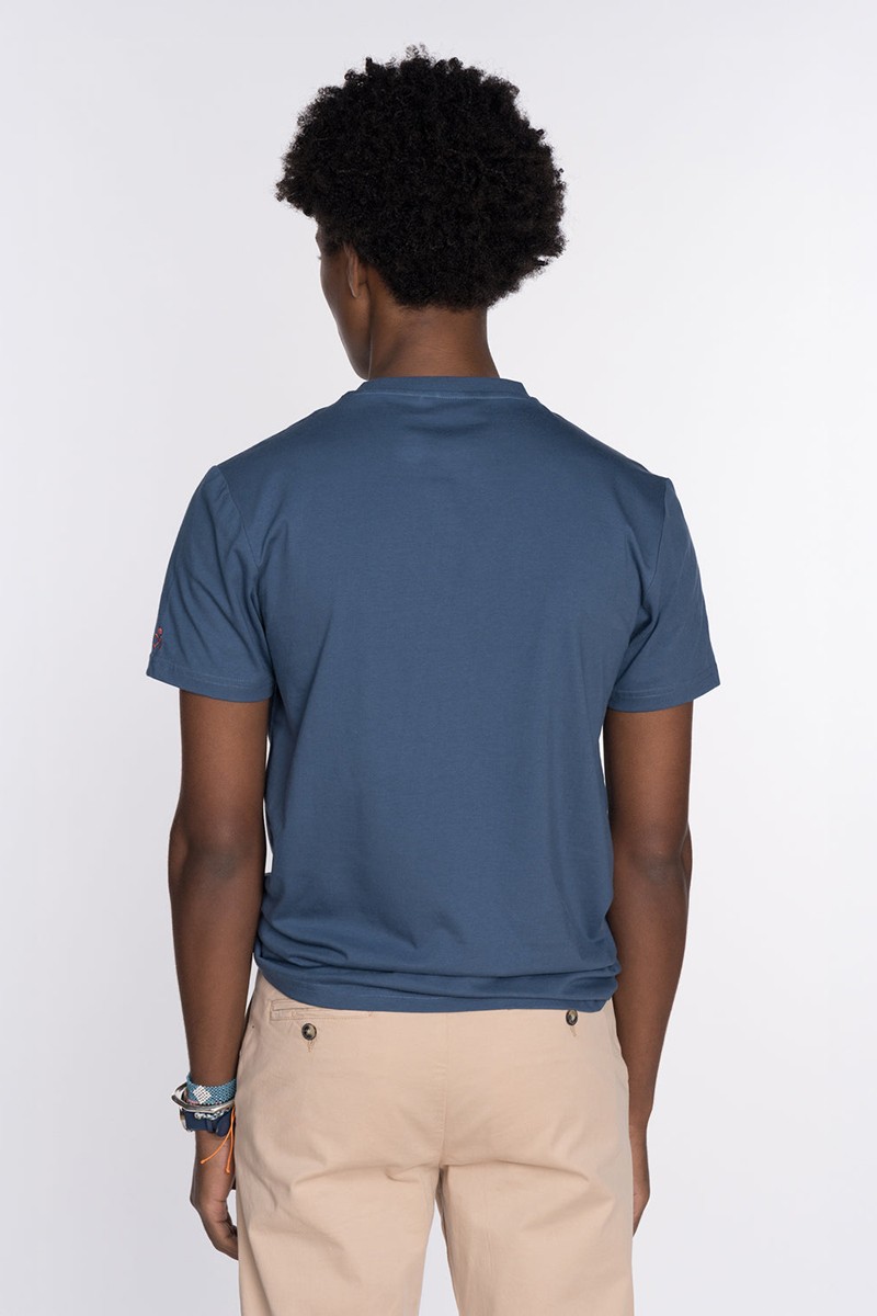   Camiseta Harper and Neyer USA Wash Blue : estampado en el pecho y tono azul lavado. Una prenda versátil con carácter urbano. 