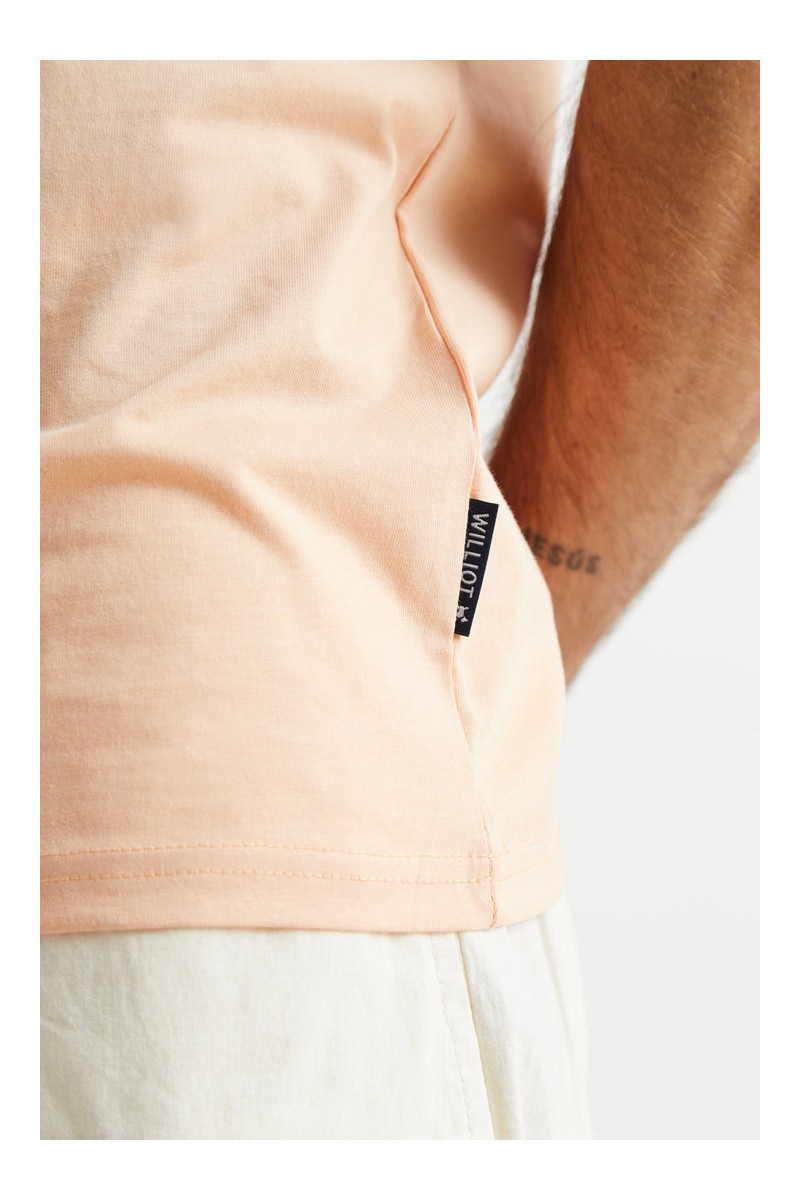  Camiseta naranja de Williot con ilustración surfer de Mr. Williot. Diseño original, ideal para destacar ☀️🐶 