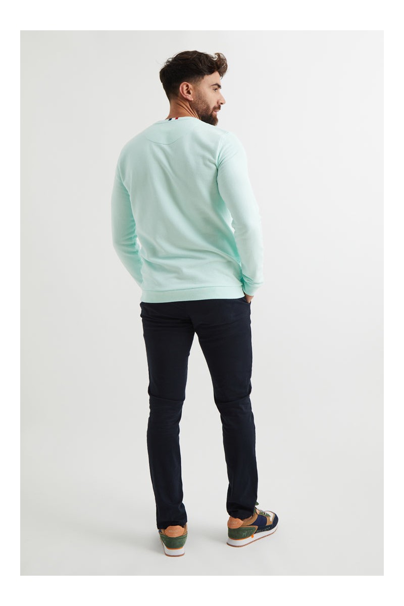  Sudadera turquesa de Williot con logo tipo parche en el pecho. Ideal para looks casuales con un punto distintivo 🐶✨ 