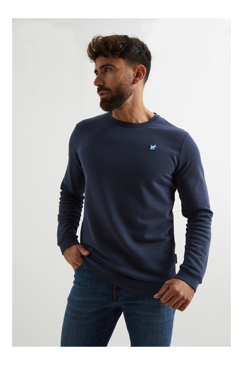  Sudadera Williot 3D en color marino. Diseño moderno con letras en volumen para un estilo llamativo y original 🧩💥 