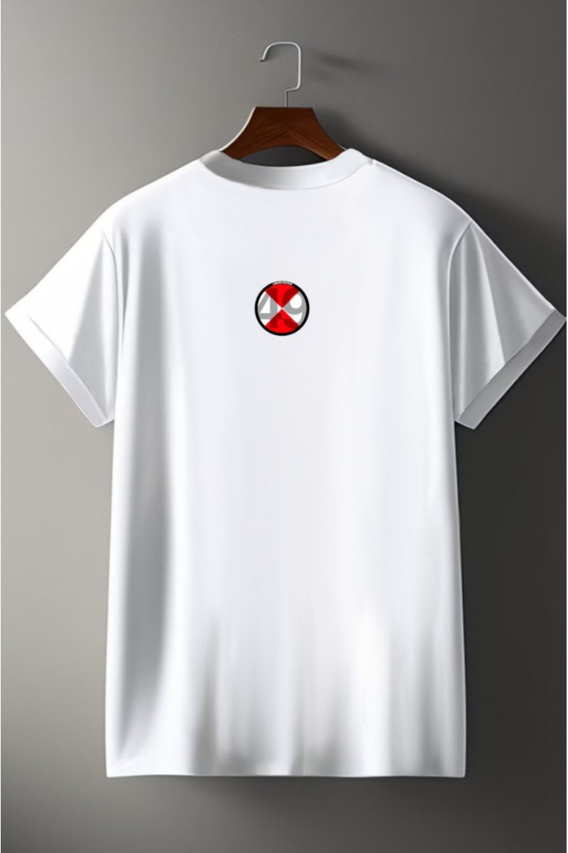CAMISETA LA SAL M65  Camiseta La Sal 31 blanca con inspiración deportiva y urbana. Edición limitada de 100 unidades numeradas.