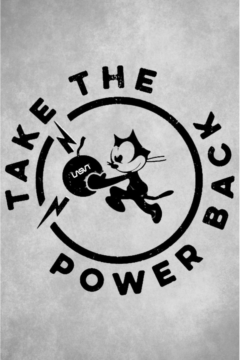  Camiseta La Sal TAKE negra con gráfico frontal y estilo urbano. Edición limitada numerada de 100 unidades. Diseñada en España. 