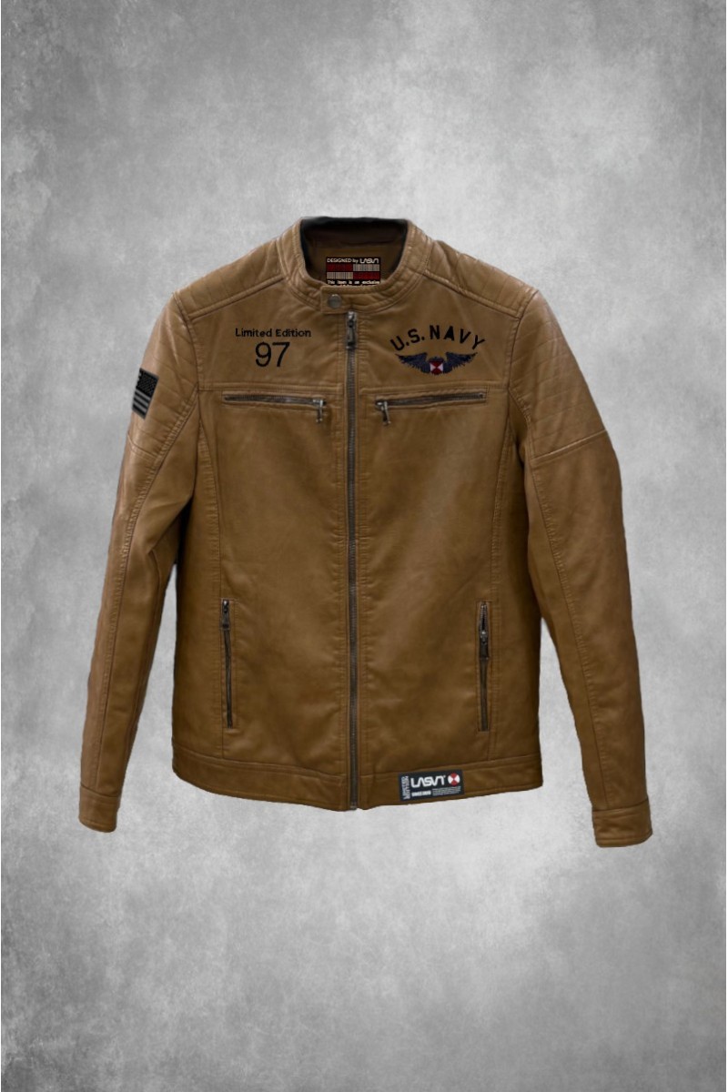  Cazadora La Sal NAVY de ecopiel camel, estilo retro con detalles únicos y numeración limitada. Edición de 100 unidades, diseñada en España. 