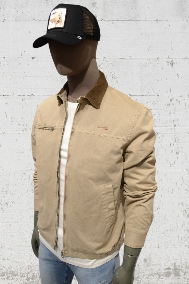  Cazadora entretiempo Schott para hombre. Diseño urbano y ligero. El maniquí mide 1,88 m y 80 kg, lleva L muy justa. Tallan pequeño. 