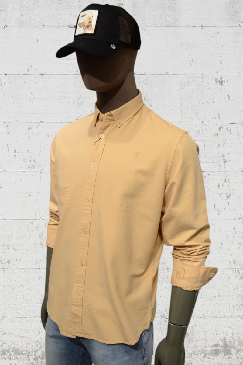  Camisa de manga larga Harper and Neyer, con corte elegante y detalles cuidados. Ideal para vestir con estilo en cualquier ocasión. 