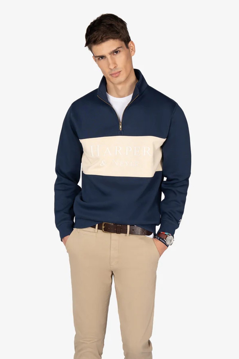  Sudadera de algodón con media cremallera, panel frontal en contraste y corte Regular Fit, ideal para un estilo casual con carácter. 