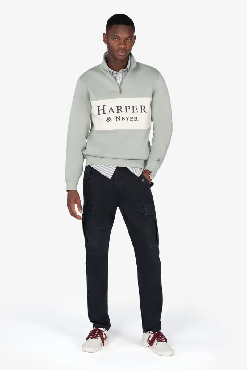  Sudadera de algodón con media cremallera, panel frontal en contraste y corte Regular Fit, ideal para un estilo casual con carácter. 