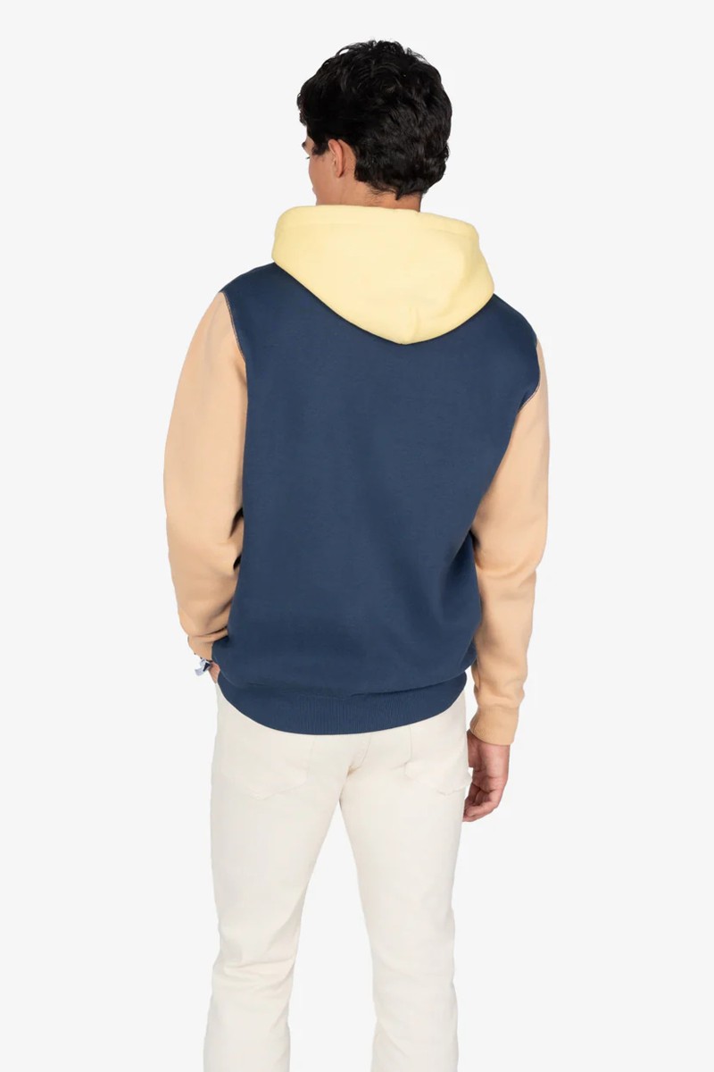 Sudadera estilo outdoor Harper & Neyer con capucha, tejido de algodón suave y diseño bicolor ideal para looks urbanos con un toque aventurero.  2