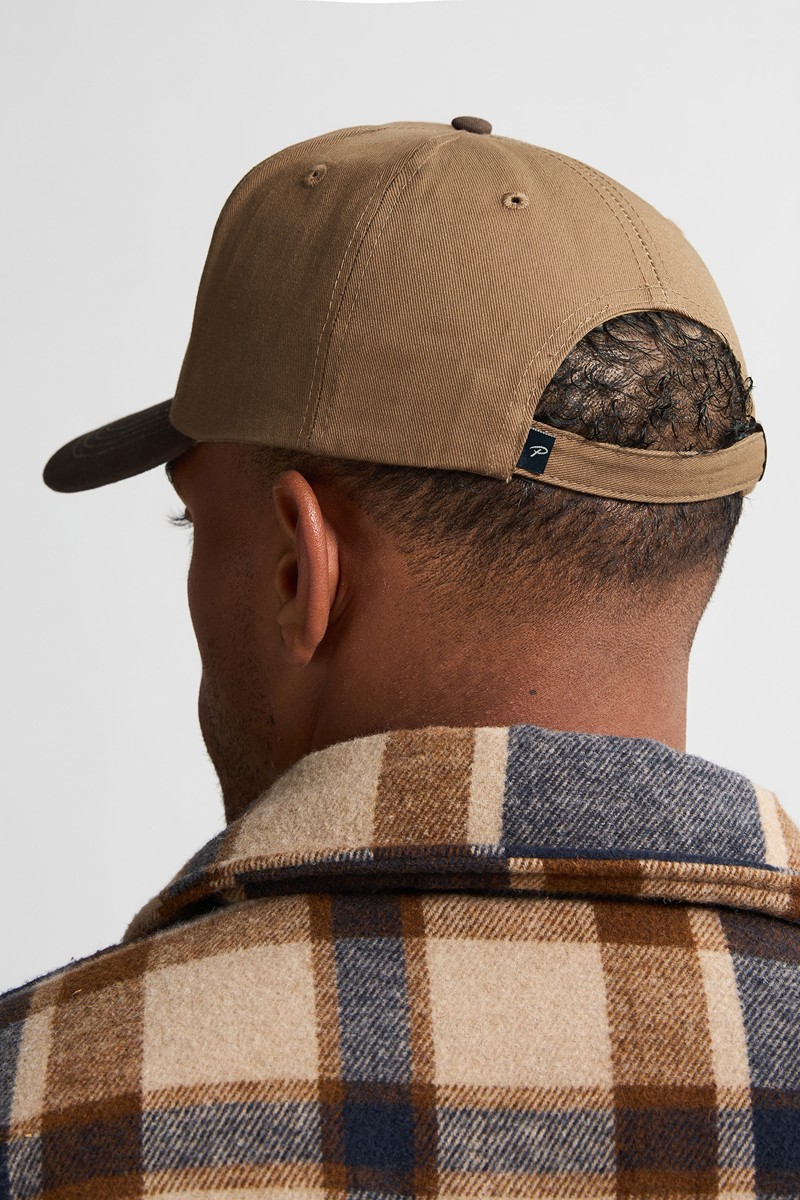  Gorra Petrol Industries con logo bordado y visera curva. Diseño urbano y cómodo para completar cualquier look casual.  2