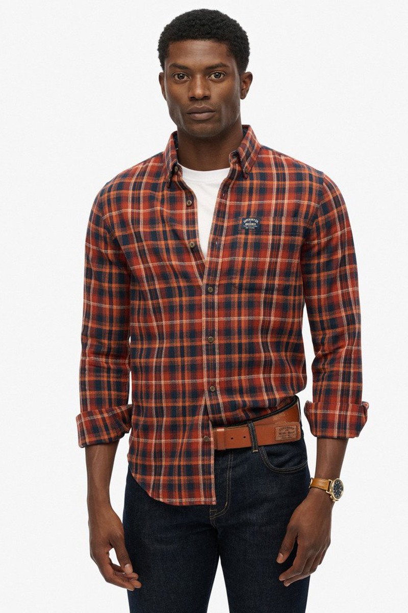  Camisa Superdry de cuadros con diseño moderno y tejido suave. Perfecta para un look casual con estilo. 