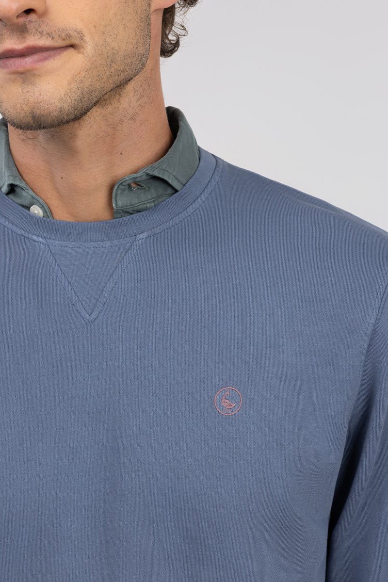  Sudadera El Ganso en algodón 100 % con corte regular y acabado lavado en color petróleo. Básico cómodo y moderno para el día a día. 