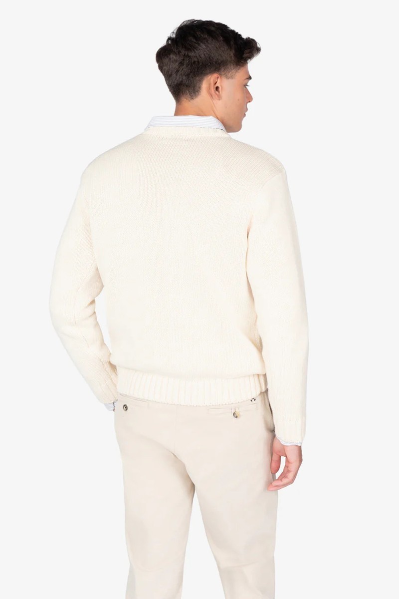  Jersey de punto en algodón con diseño gráfico de bandera y calavera, corte Regular Fit y acabado de calidad para un look casual con actitud. 