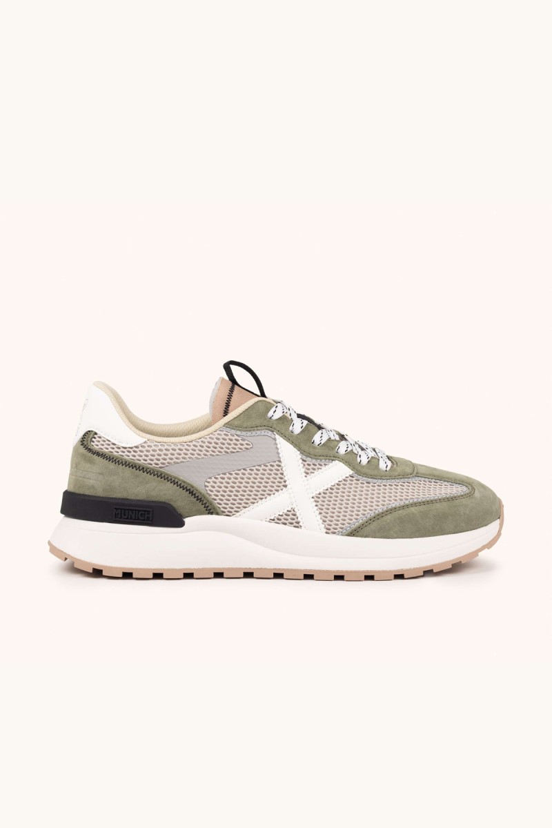  Zapatillas Munich con diseño moderno y colores vibrantes, ideales para looks urbanos cómodos con personalidad y estilo diario. 