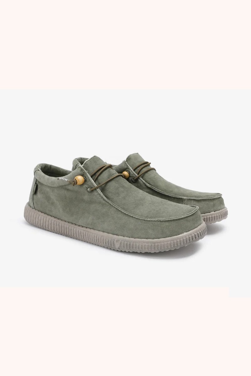  Wallabi Walk in Pitas en kaki con acabado washed, cómodo y versátil para looks casuales con estilo natural. 