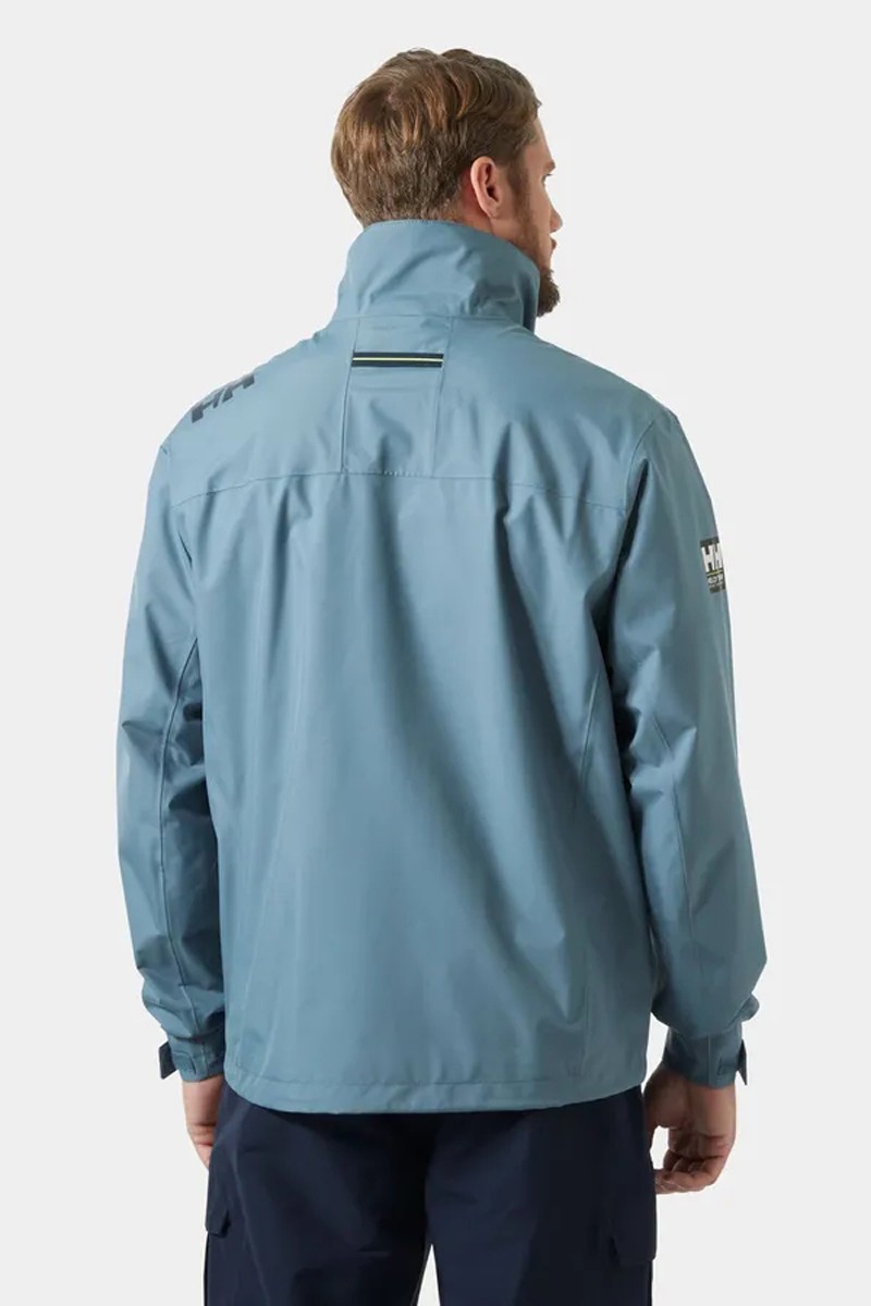  Chaqueta Helly Hansen impermeable y cortavientos, ideal para uso diario o actividades al aire libre con comodidad y estilo. 