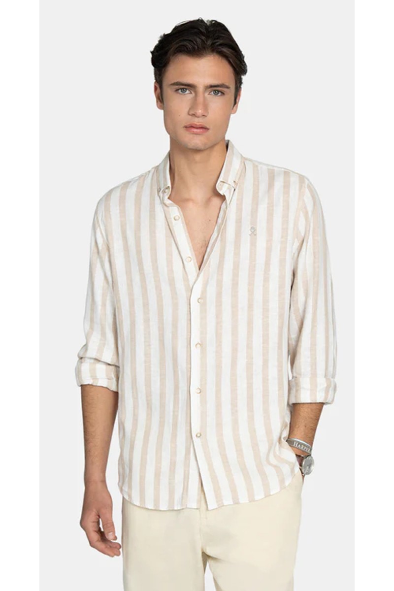  Camisa Harper de rayas, fresca y versátil, perfecta para looks casuales de verano con estilo relajado. 