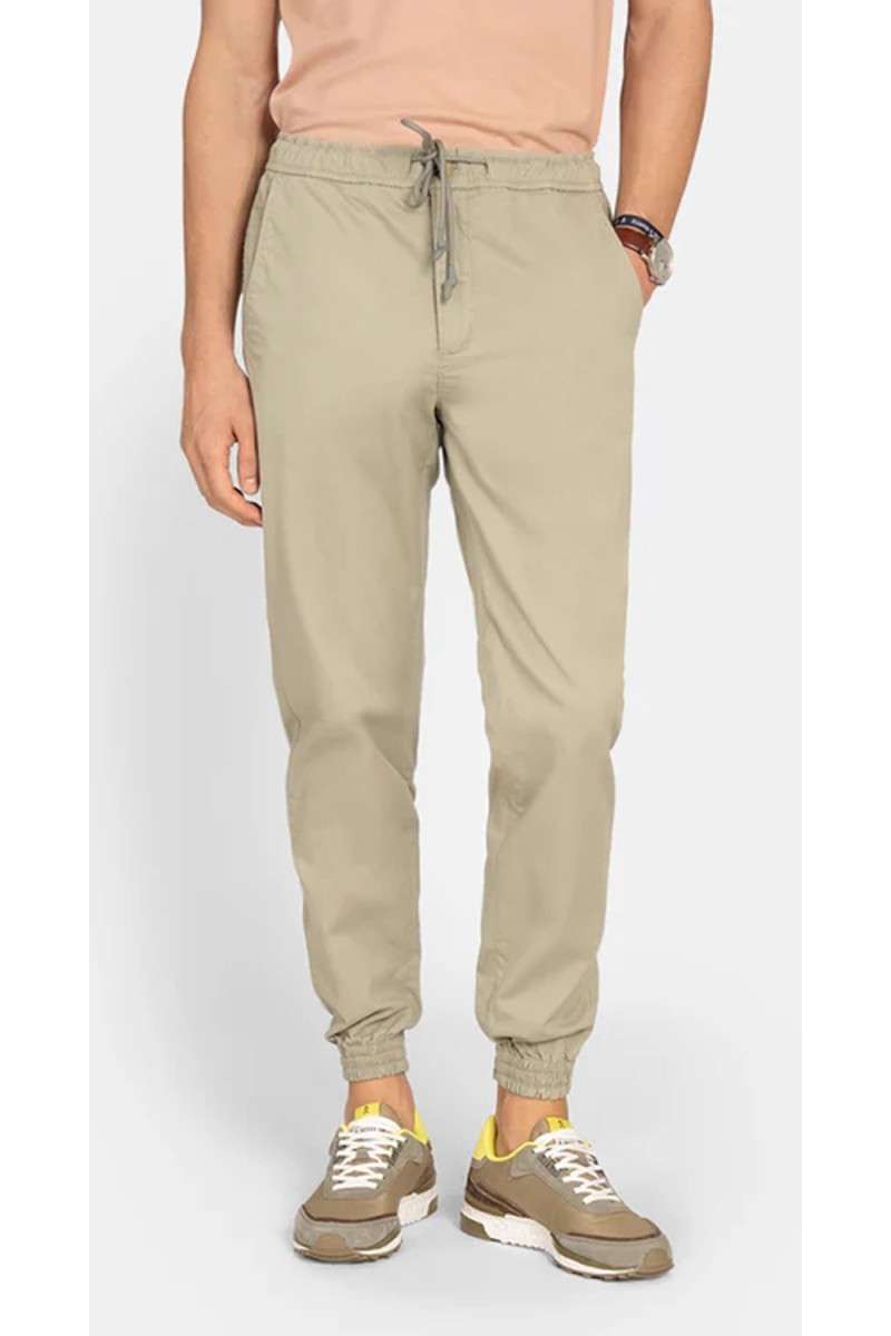  Pantalón Harper jogger cómodo y versátil, perfecto para looks urbanos relajados con estilo actual. 