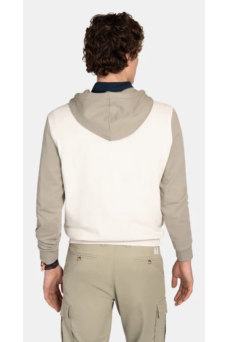  Sudadera Harper cómoda y versátil, perfecta para looks urbanos con estilo actual y un toque de personalidad.  2