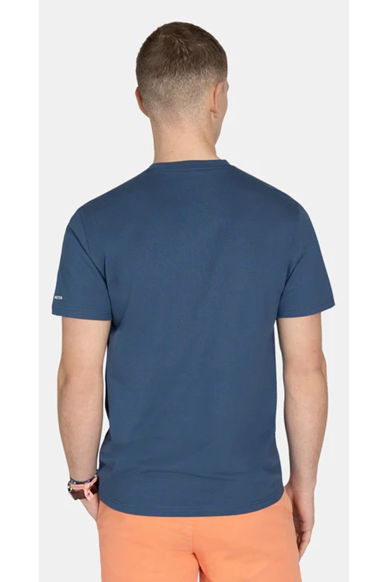  Camiseta Harper cómoda y versátil, perfecta para looks urbanos con estilo relajado en el día a día.  2