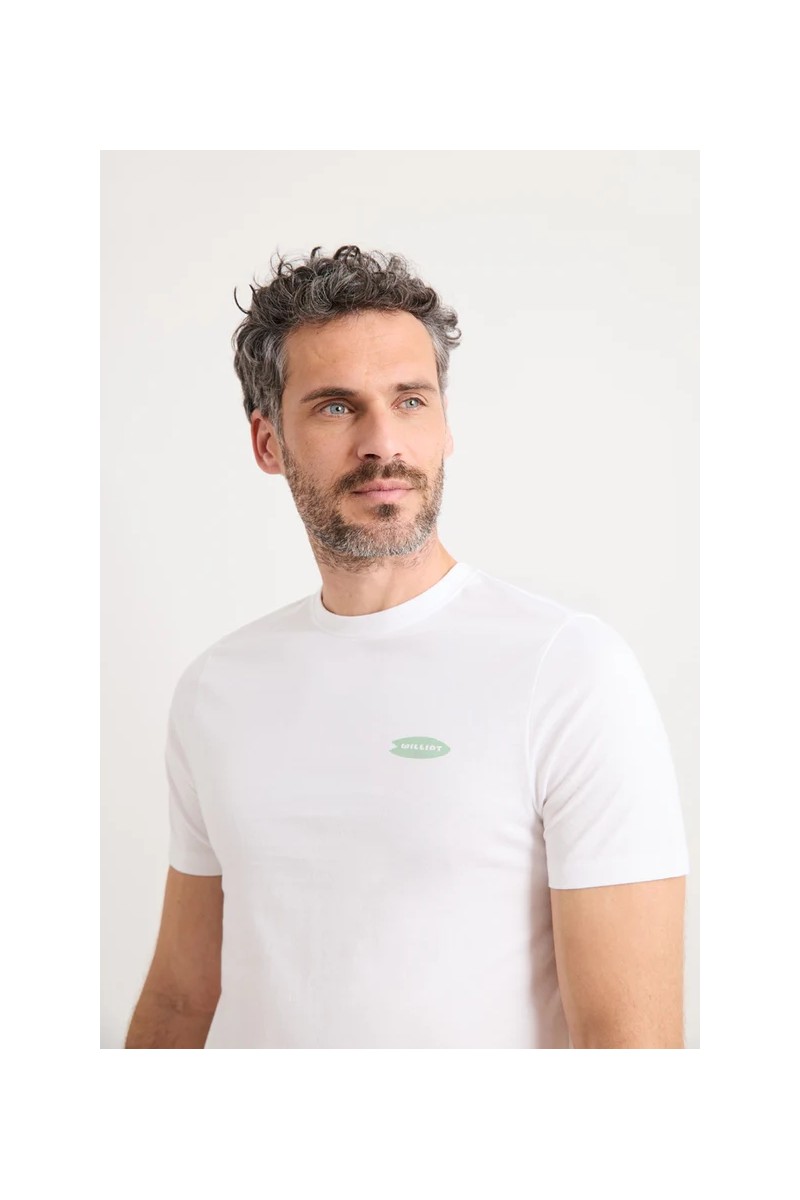  Camiseta Williot cómoda y versátil, perfecta para looks urbanos con estilo relajado. 