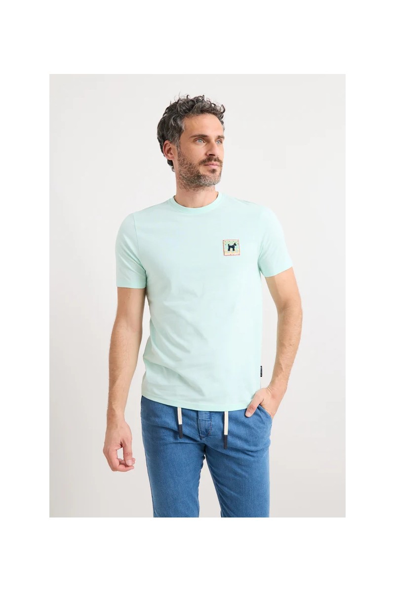  Camiseta Williot cómoda y versátil, perfecta para looks urbanos con estilo relajado. 