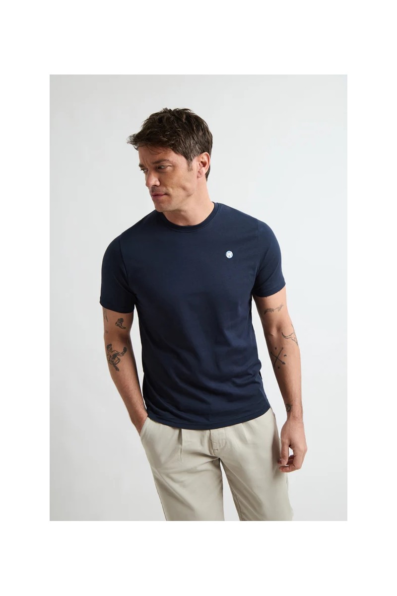  Camiseta Williot cómoda y versátil, perfecta para looks urbanos con estilo relajado. 