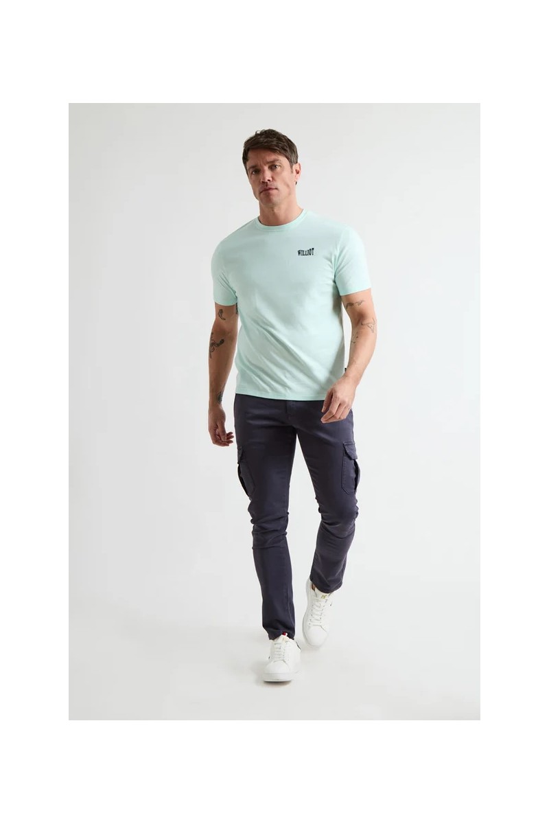  Camiseta Williot cómoda y versátil, perfecta para looks urbanos con estilo relajado. 