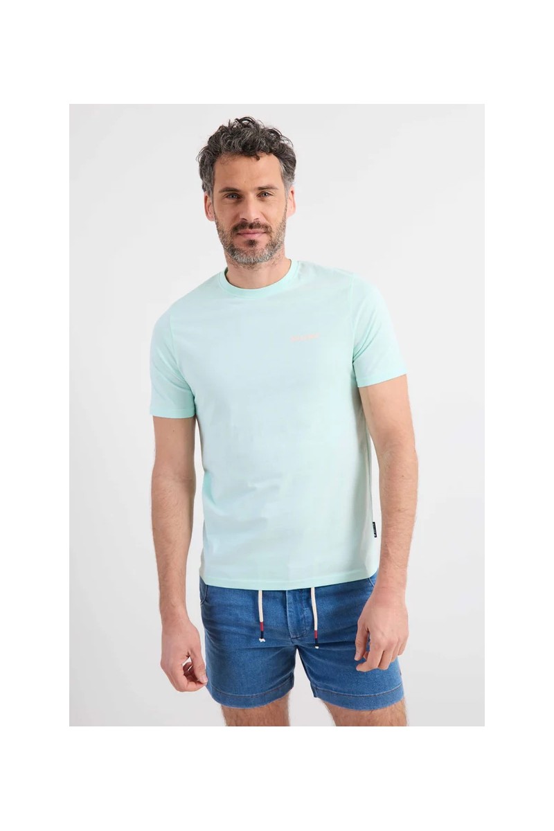  Camiseta Williot cómoda y versátil, perfecta para looks urbanos con estilo relajado. 