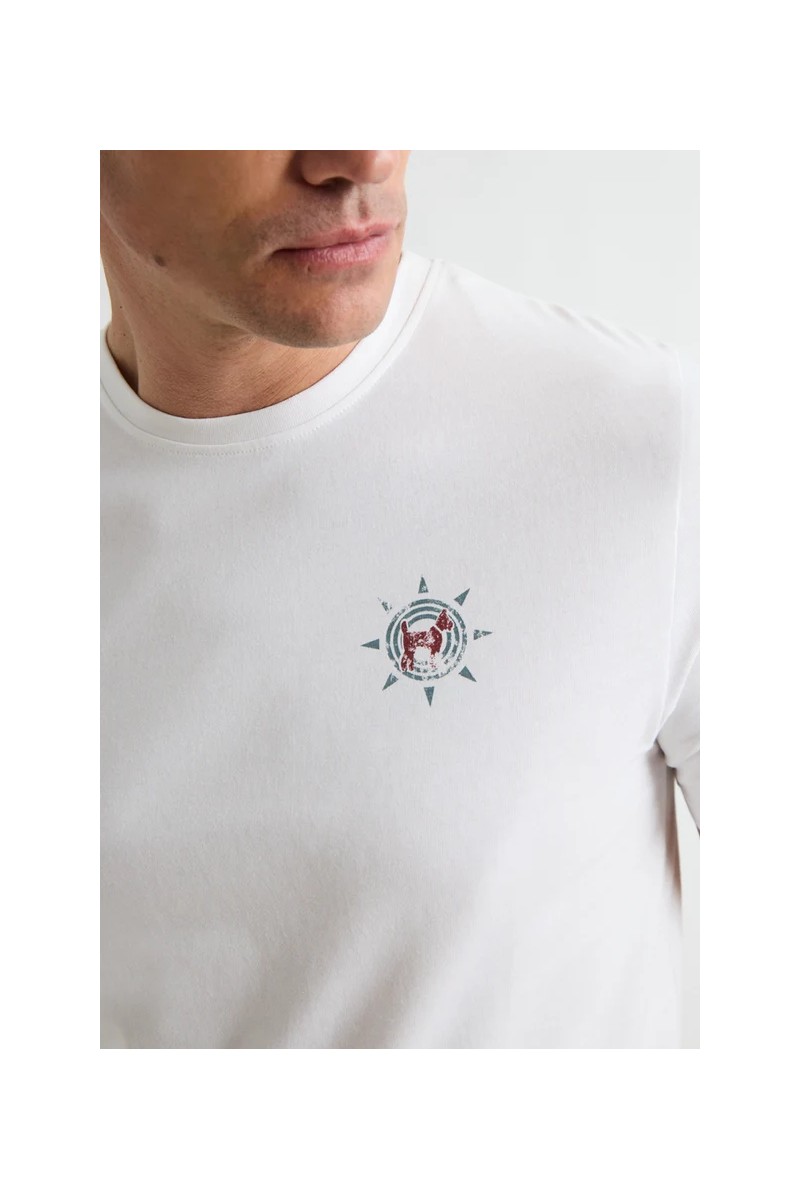  Camiseta Williot cómoda y versátil, perfecta para looks urbanos con estilo relajado. 