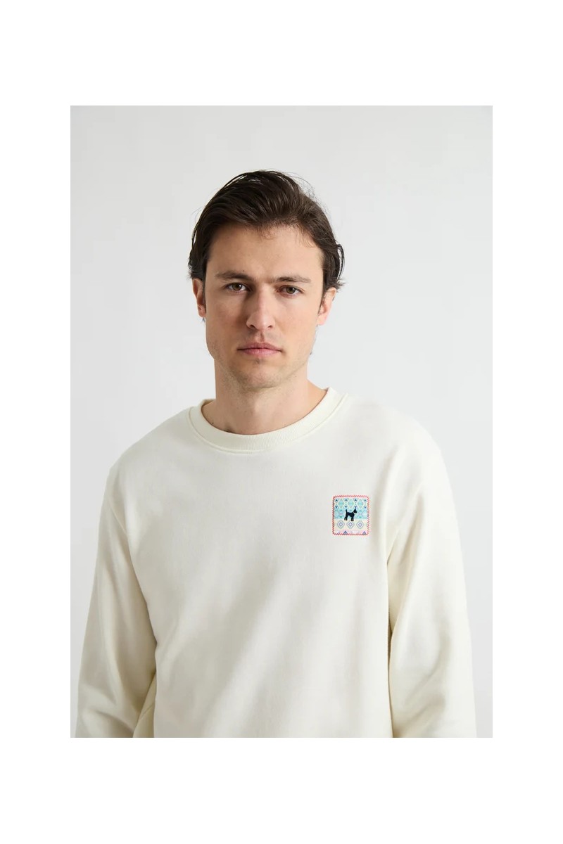  Sudadera Williot cómoda y versátil, perfecta para looks urbanos relajados con estilo actual. 