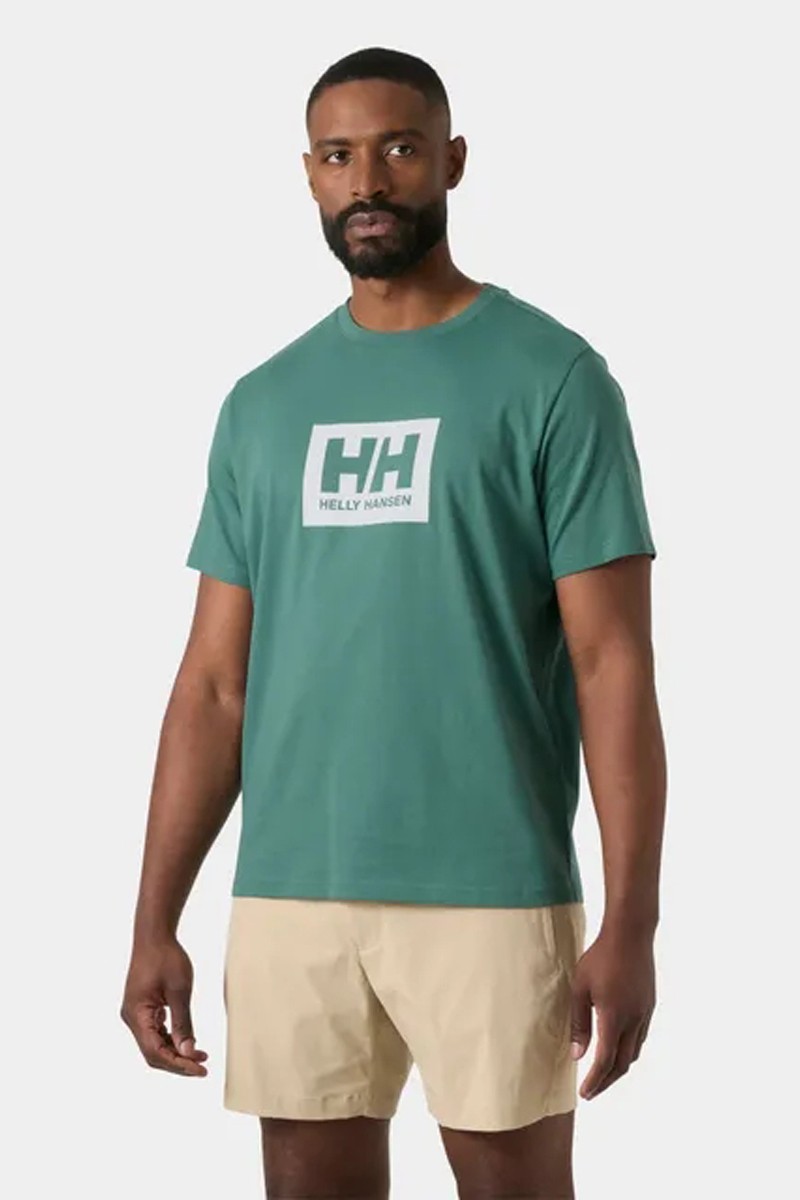  Camiseta Helly Hansen con logo, cómoda y versátil, perfecta para looks casuales en el día a día. 