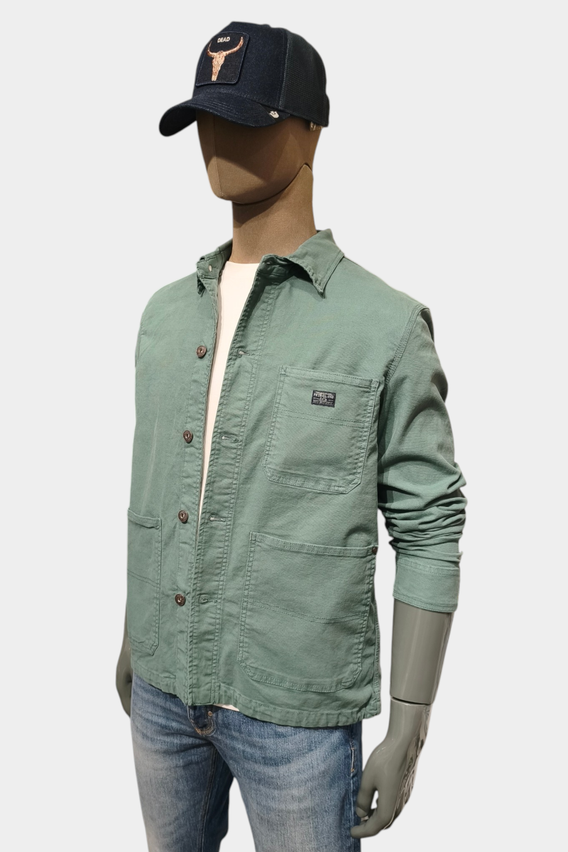 Sobrecamisa Petrol versátil y cómoda, perfecta para looks urbanos de entretiempo con estilo actual. 