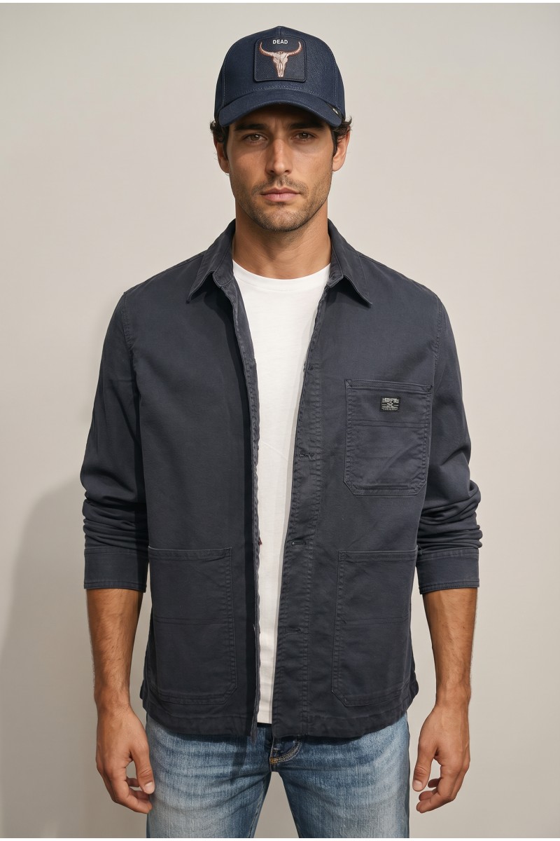  Sobrecamisa Petrol versátil y cómoda, perfecta para looks urbanos de entretiempo con estilo actual. 