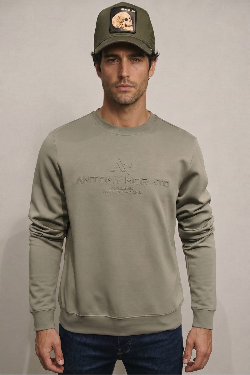  Sudadera Antony Morato cómoda y versátil, perfecta para looks urbanos con estilo moderno. 