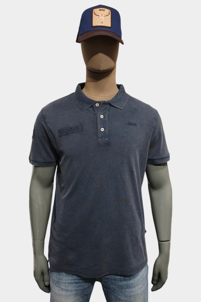  Polo Schott cómodo y versátil, perfecto para looks urbanos con estilo clásico y actual.  2